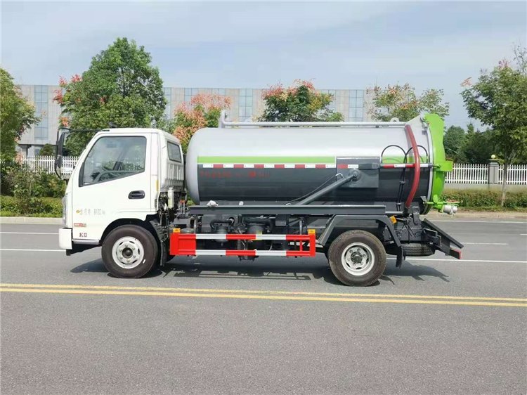 凯马5方真空吸污车