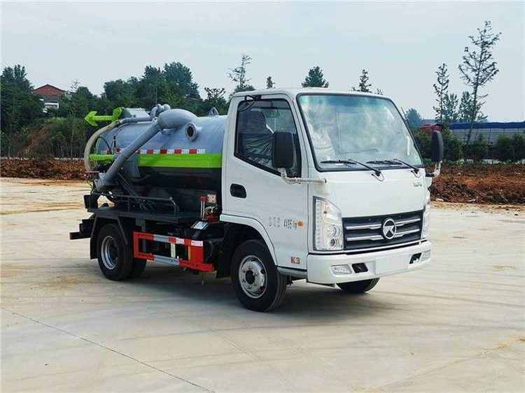 蓝牌凯马3方吸污车