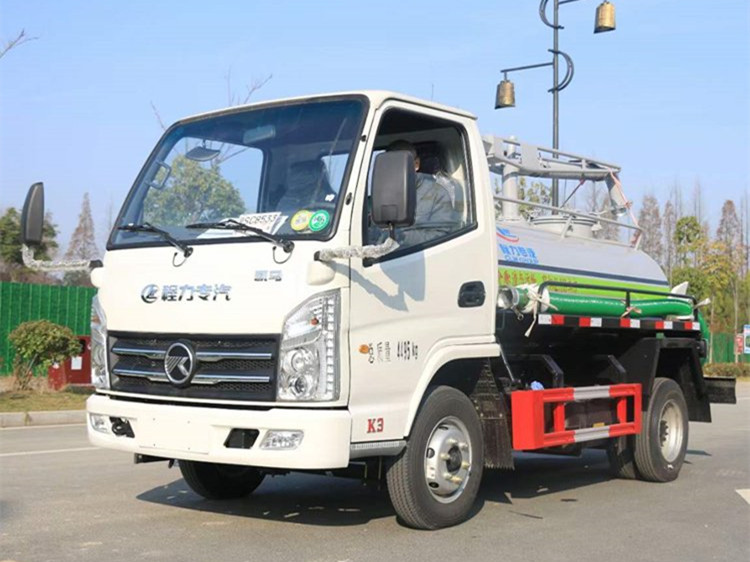 蓝牌凯马2.3方吸粪车