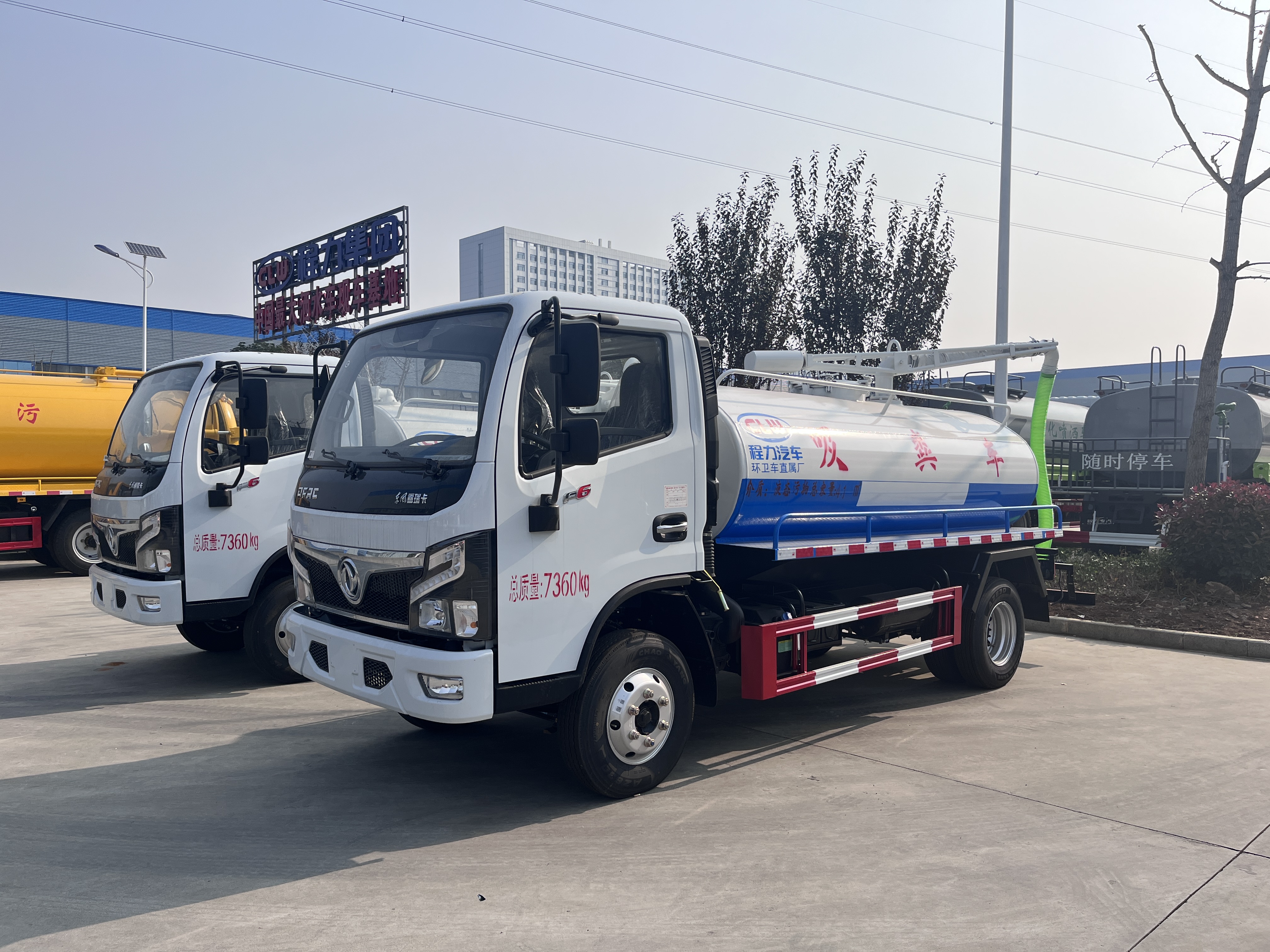 东风5方吸粪车