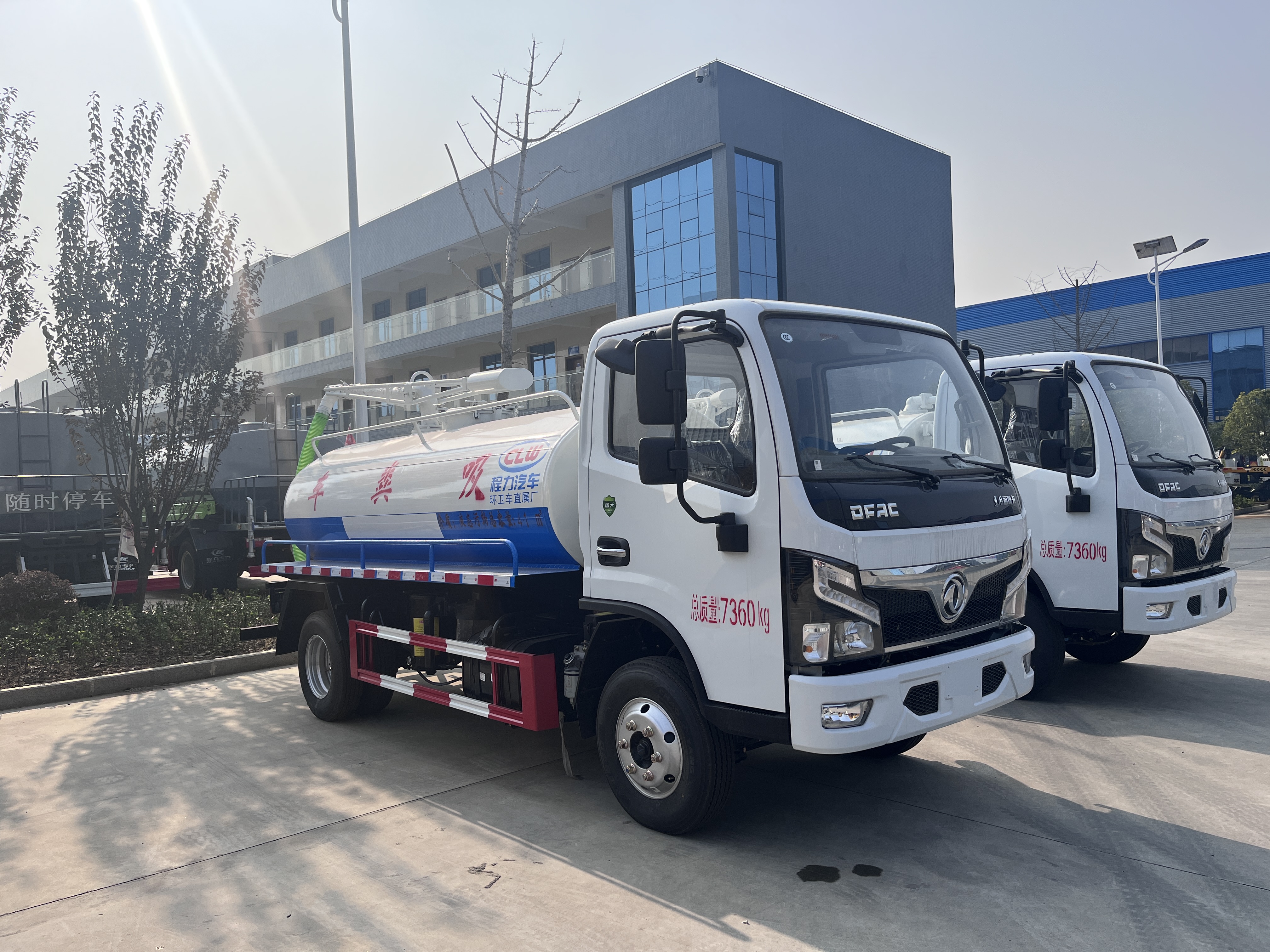 东风5方吸粪车